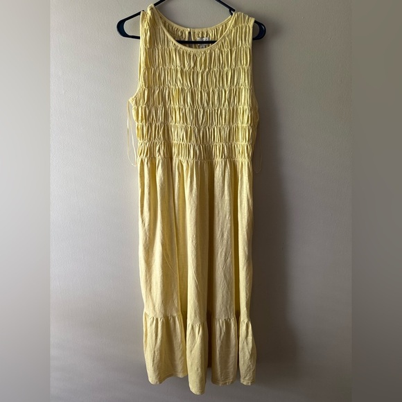 WONDERLY NWT Yellow Sleeveless Dress size M - Picture 1 of 3